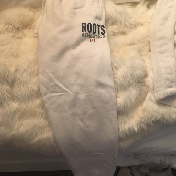COPY - COPY - Roots trackpants - Picture 2 of 6